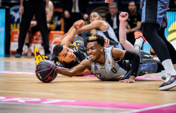 的强势回归 的强势回归