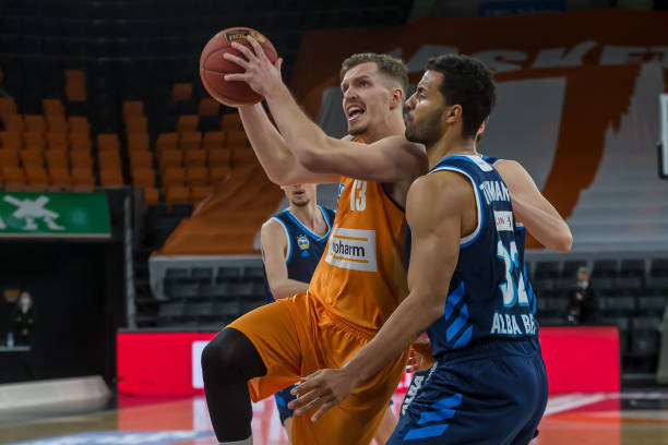 他充分利用 他充分利用